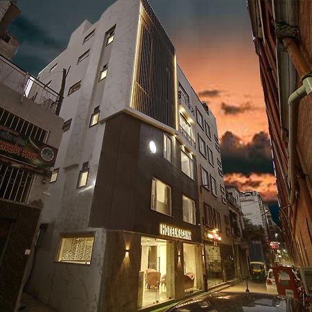 Hotel Kaca Inn-By Haveliya Hotels- Traveller'S Choice Award Winner 2025 New Delhi Luaran gambar